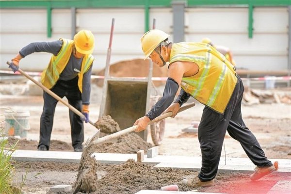 通牛网 昨日通新岭地面气象站测出37.6℃ 本周高温持续“硬控”深圳